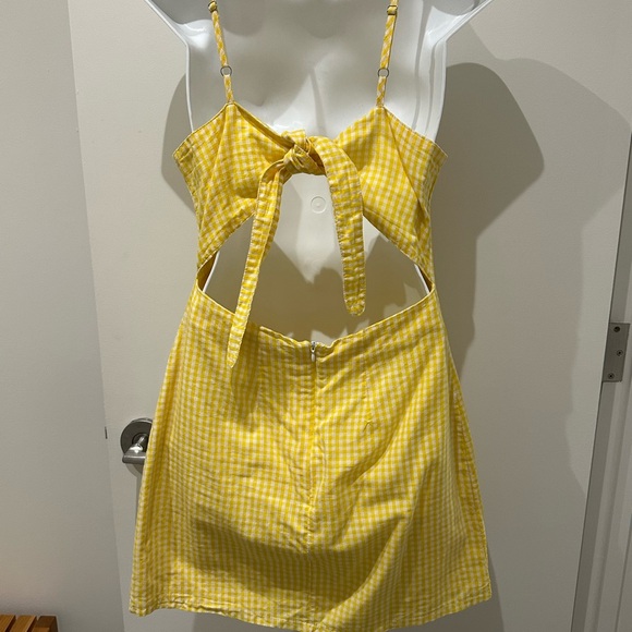 Yellow & white checkered sun dress - Picture 2 of 2
